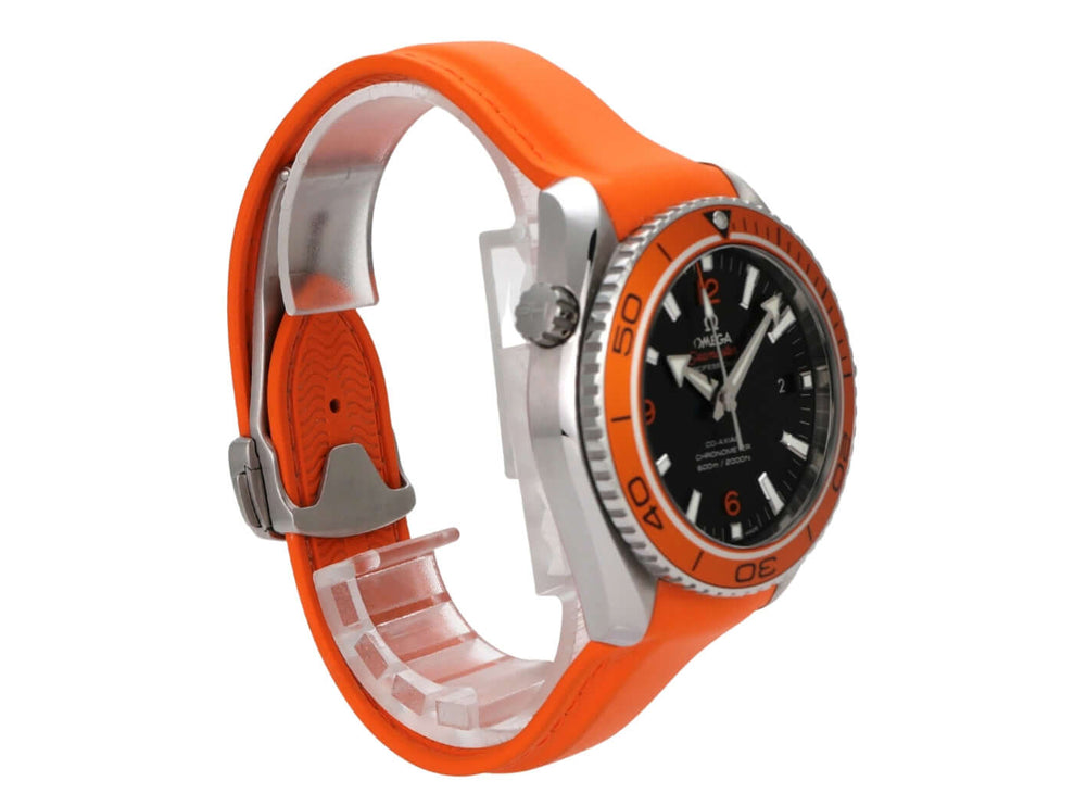 Omega Seamaster Planet Ocean 600m 232.32.42.21.01.001 mit orangenem Kautschukarmband und schwarzem Zifferblatt