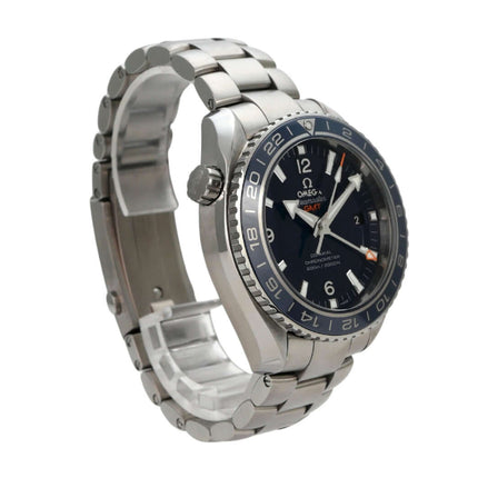 Omega Seamaster Planet Ocean GMT 232.90.44.22.03.001 mit Titanarmband und blauem Zifferblatt