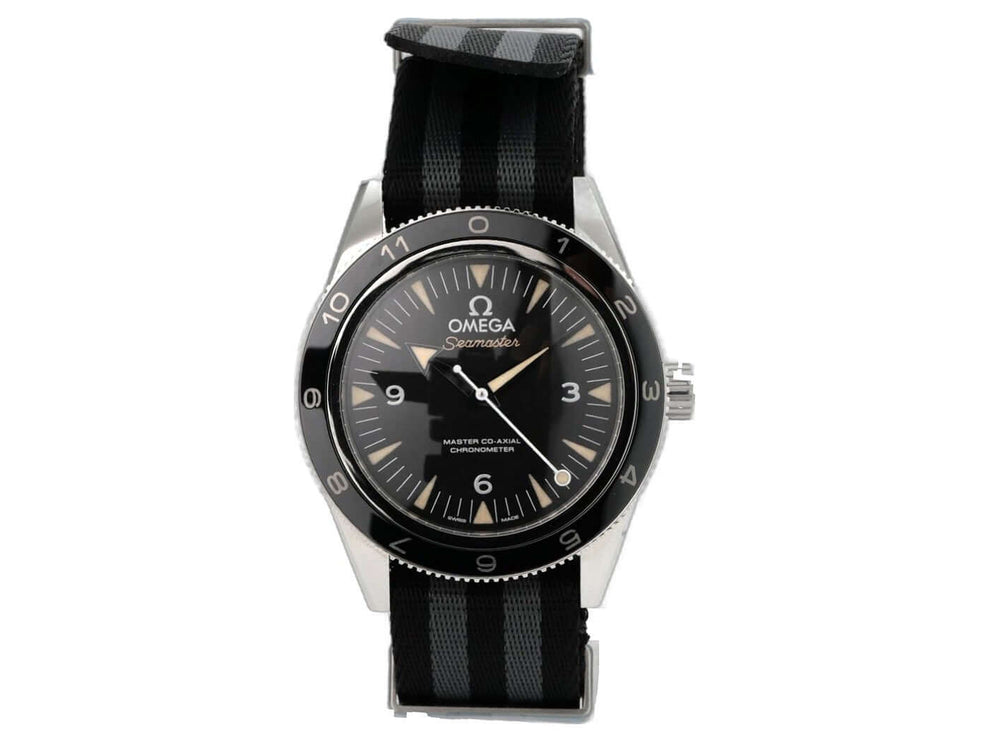 Omega Seamaster 300 Master Co-Axial James Bond Spectre 233.32.41.21.01.001, schwarzes Zifferblatt, NATO-Armband