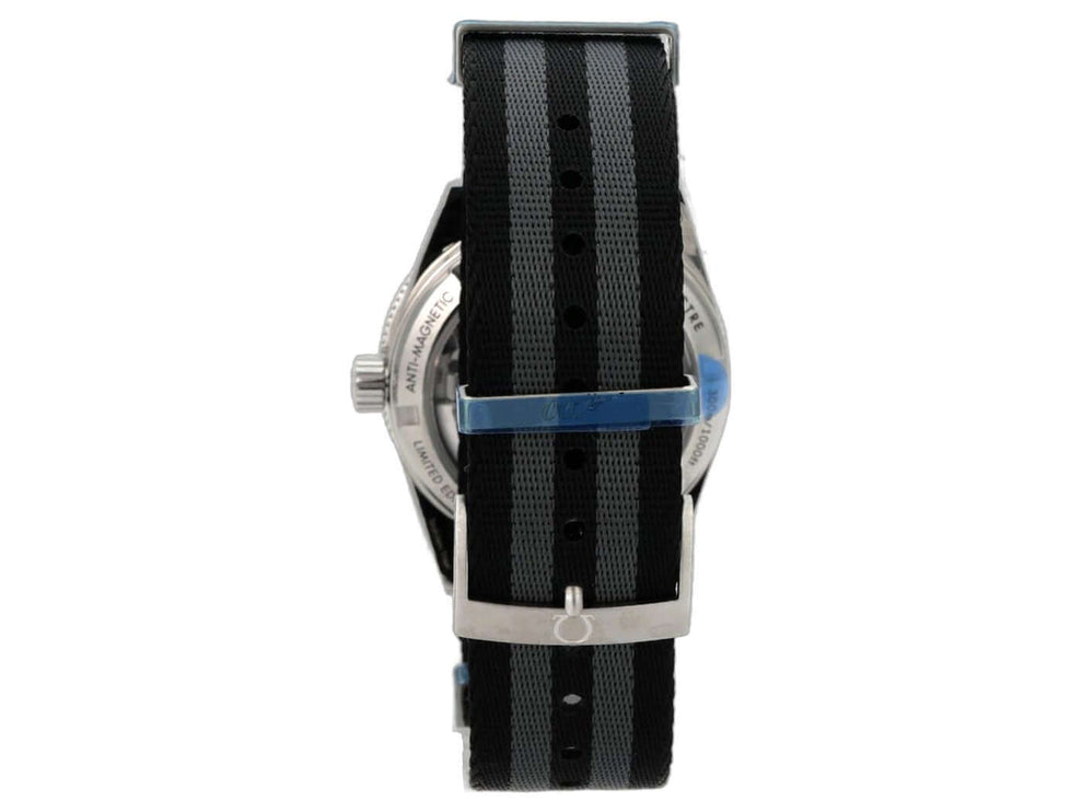 Omega Seamaster 300 Master Co-Axial James Bond Spectre 233.32.41.21.01.001 mit NATO-Armband und Edelstahlgehäuse