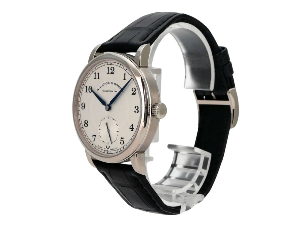 A. Lange & Söhne 1815 Weißgold 235.026, elegante Herrenuhr aus 18 kt Weißgold mit schwarzem Lederband
