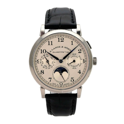 A. Lange & Söhne 1815 Jahreskalender 238.026, Weißgold-Uhr mit schwarzem Alligatorlederband und Mondphasenanzeige.