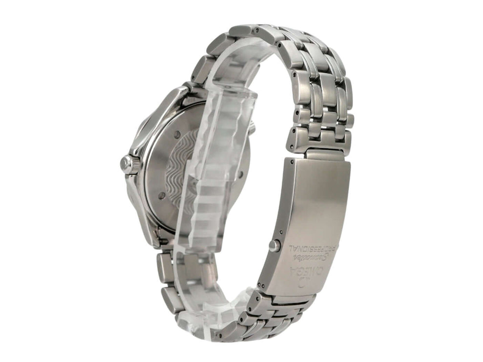 Omega Seamaster Diver 300M 2531.80.00 aus Edelstahl mit Automatikwerk und blauem Zifferblatt, Seitenansicht