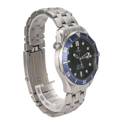 Omega Seamaster 300M Quarz Ref. 2541.80.00, Edelstahlgehäuse, blaues Zifferblatt, einseitig drehbare Lünette, Heliumventil, Edelstahlband