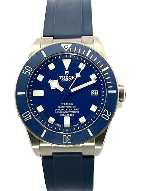 Tudor Pelagos Titan Blue 25600TB-0001 Uhr, satiniertes Titangehäuse, blaues Kautschukarmband und drehbare Lünette mit Leuchtpunkt, Heliumventil