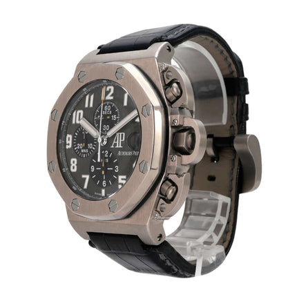 Audemars Piguet Royal Oak Offshore T3 Limited 25863TI.OO.A001CU.01 Titan-Chronograph mit schwarzem Lederband