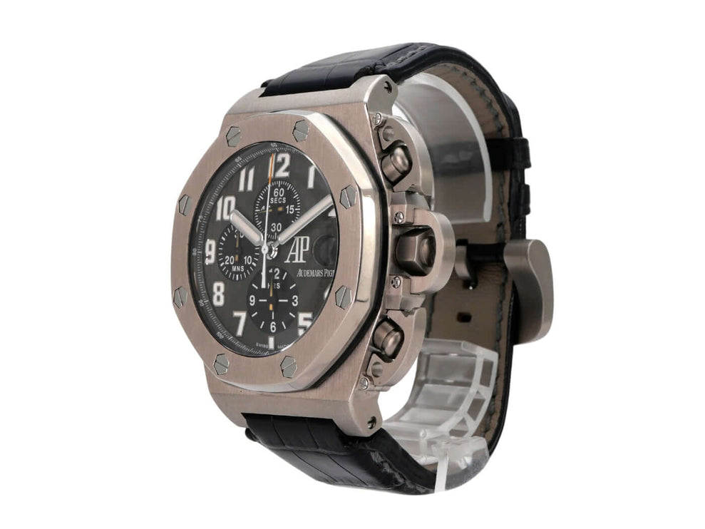Audemars Piguet Royal Oak Offshore T3 Limited 25863TI.OO.A001CU.01 Titan-Chronograph mit schwarzem Lederband