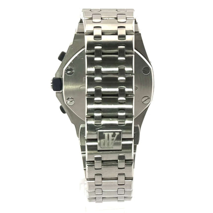 Rückansicht des Audemars Piguet Royal Oak Offshore 26020ST.OO.D020IN.01.A mit Edelstahlarmband und Faltschließe.