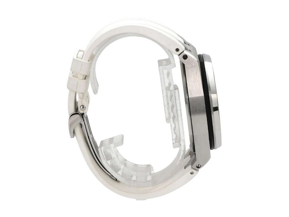 Audemars Piguet Royal Oak Offshore 26020ST.OO.D001IN.02.A seitliche Ansicht mit Edelstahlgehäuse und weißem Kautschukband.