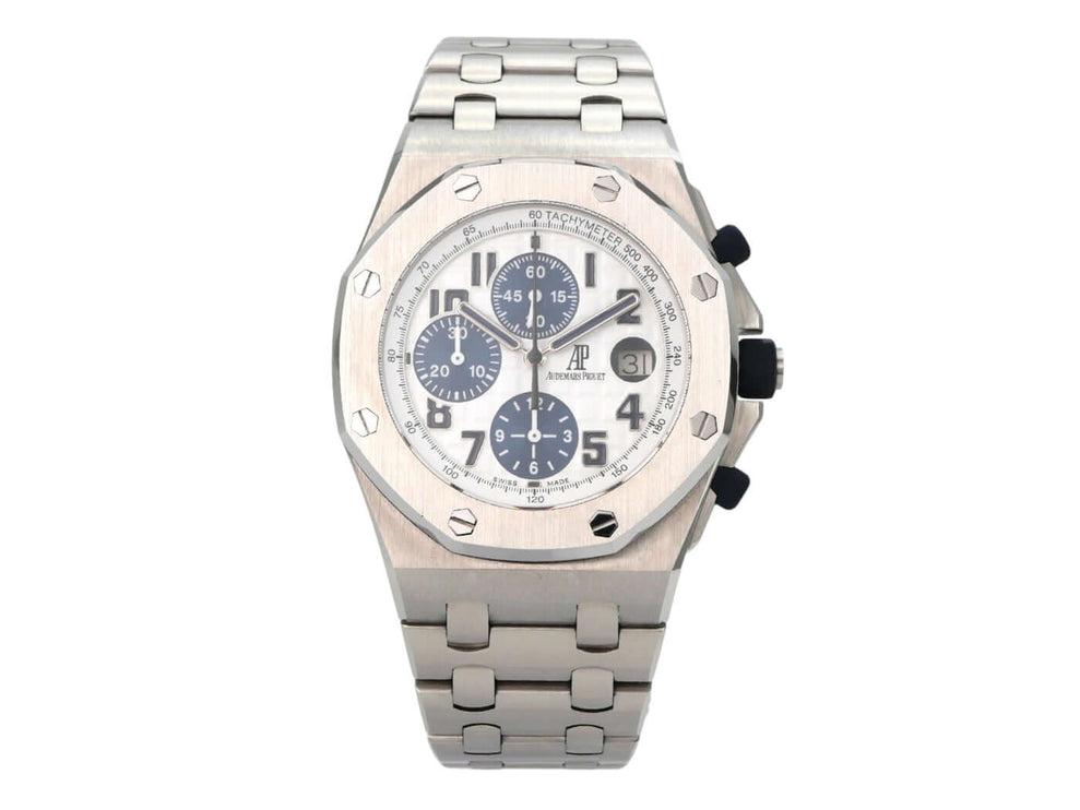 Audemars Piguet Royal Oak Offshore 26020ST.OO.D020IN.01.A Edelstahl Chronograph mit weißen und blauen Ziffern.