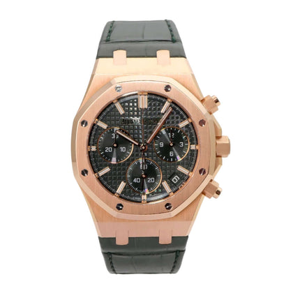 Audemars Piguet Royal Oak Chronograph 26240OR.OO.D404CR.02 mit grünem Lederband und Roségold-Gehäuse.