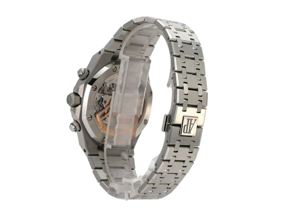 Detailansicht des Audemars Piguet Royal Oak Chronograph 26240ST.OO.1320ST.05 mit Edelstahlgehäuse und Armband.