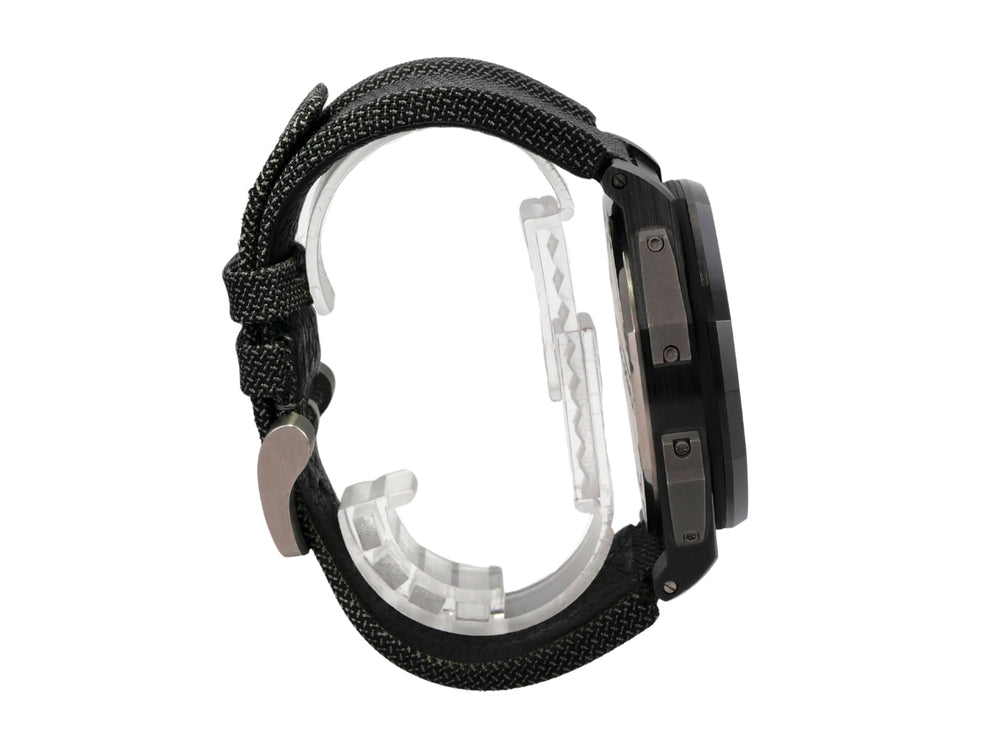 Audemars Piguet Royal Oak Offshore Chronograph Legacy 26378IO.OO.A001KE.01 seitliche Ansicht mit schwarzem Lederband und Keramikgehäuse.