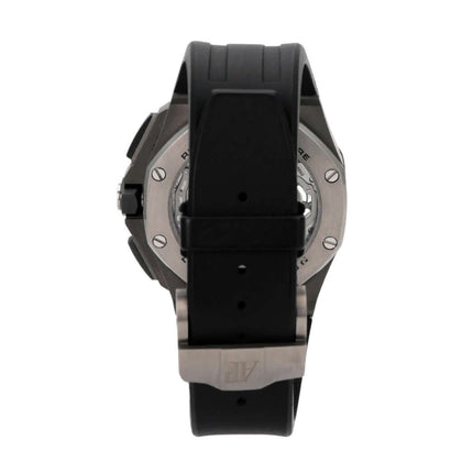 Audemars Piguet Royal Oak Offshore 26387IO.OO.D002CA.01 Rückansicht mit schwarzem Kautschukband und Titan-Schließe.