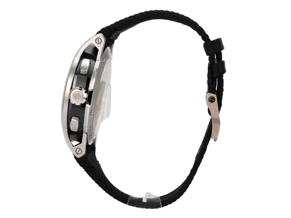 Audemars Piguet Code 11.59 Chronograph 26393NB.OO.A002KB.01 mit schwarzem gummiertem Armband und Keramikgehäuse.