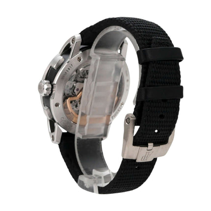 Audemars Piguet Code 11.59 Chronograph 26393NB.OO.A002KB.01 mit schwarzem Armband und transparentem Gehäuse-Rückansicht.