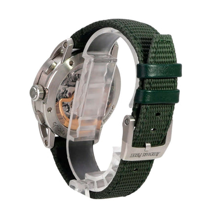 Audemars Piguet Code 11.59 Chronograph 26393ST.OO.A056KB.01 mit grünem gummiertem Armband und Edelstahlgehäuse