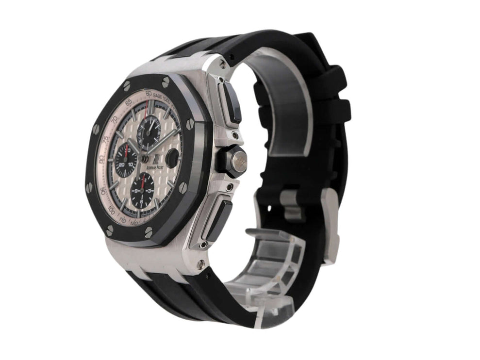 Audemars Piguet Royal Oak Offshore Chronograph 26400SO.OO.A002CA.01 mit schwarzem Kautschukband und silbernem Zifferblatt.