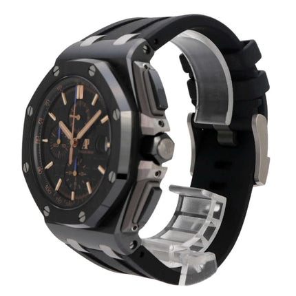 Audemars Piguet Royal Oak Offshore Chronograph 26405CE.OO.A002CA.02 seitliche Ansicht mit schwarzem Kautschukband.