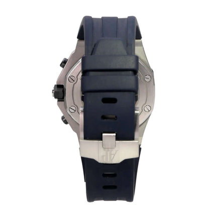 Audemars Piguet Royal Oak Offshore 26470ST.OO.A028CR.01 Rückansicht mit blauem Kautschukband und Edelstahlgehäuse