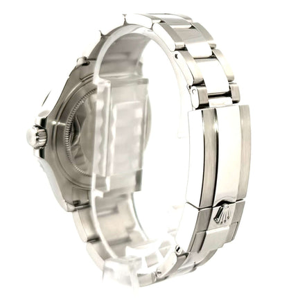 Rückansicht des Rolex Yacht-Master 37 Edelstahl Platin 268622 Uhrgehäuses und Oyster Armbands, poliert und satiniert.