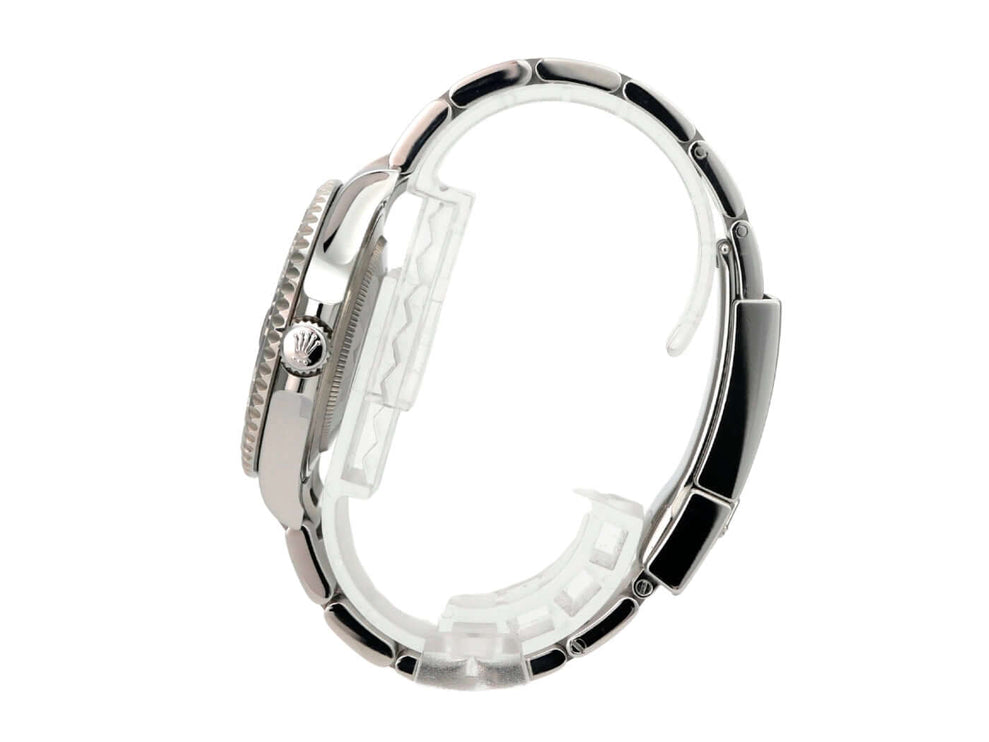 Rolex Yacht-Master 37 Edelstahl Platin 268622 Rhodium - Detailansicht des Armbands und Gehäuses.