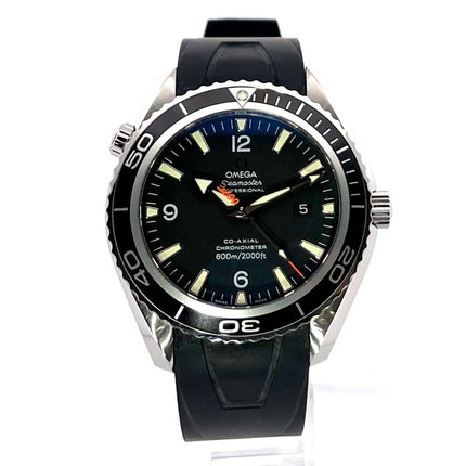 Omega Seamaster Planet Ocean 600m 45.5 Casino Royale 2907.50.91, schwarzes Zifferblatt, Edelstahlgehäuse, schwarzes Kautschukband, Heliumventil.