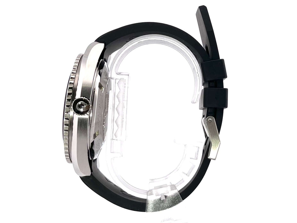 Omega Seamaster Planet Ocean Casino Royale Seitenansicht Gehäuse und Kautschukband