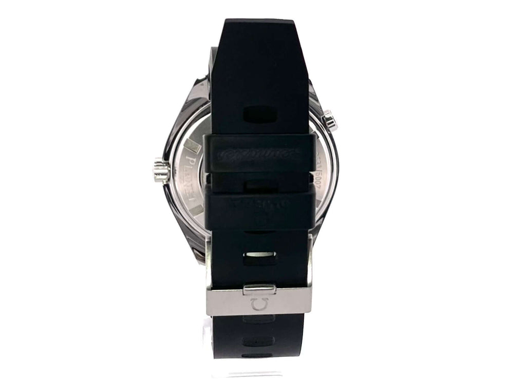 Rückseite des Omega Seamaster Planet Ocean 600m 45.5 Casino Royale Uhrengehäuses mit schwarzem Kautschukband