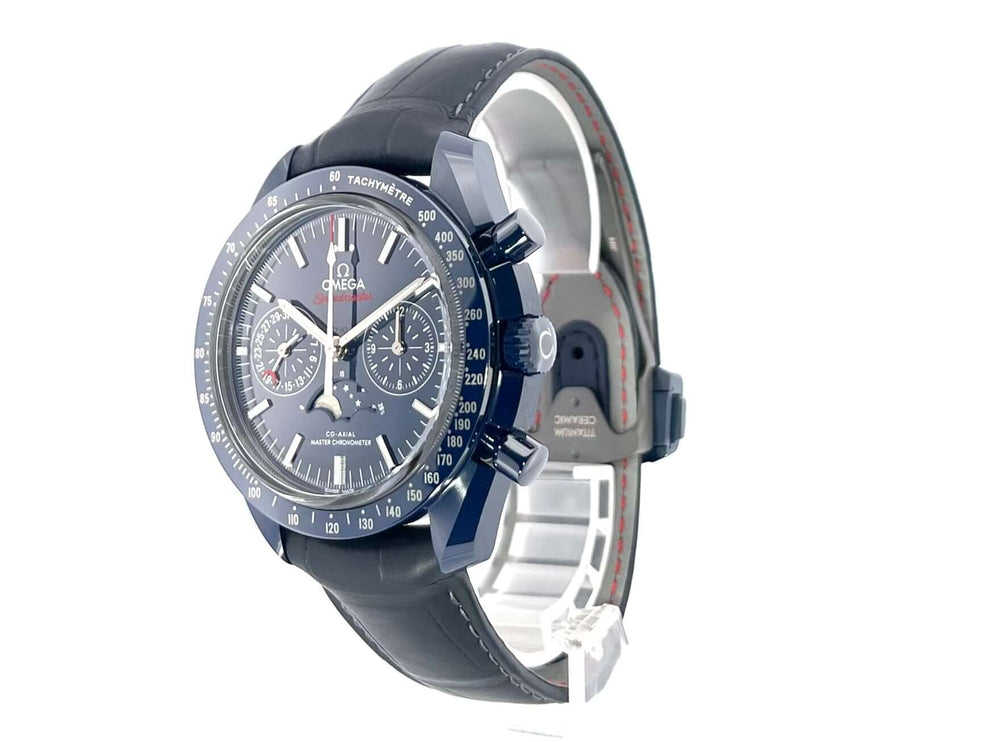 Omega Speedmaster Moonwatch Mondphase Blue Side of the Moon 304.93.44.52.03.001 mit blauem Keramikgehäuse und Lederband