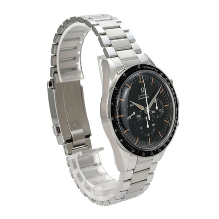 Omega Moonwatch First Omega in Space 310.30.40.50.06.001 mit Edelstahlband und schwarzem Zifferblatt.