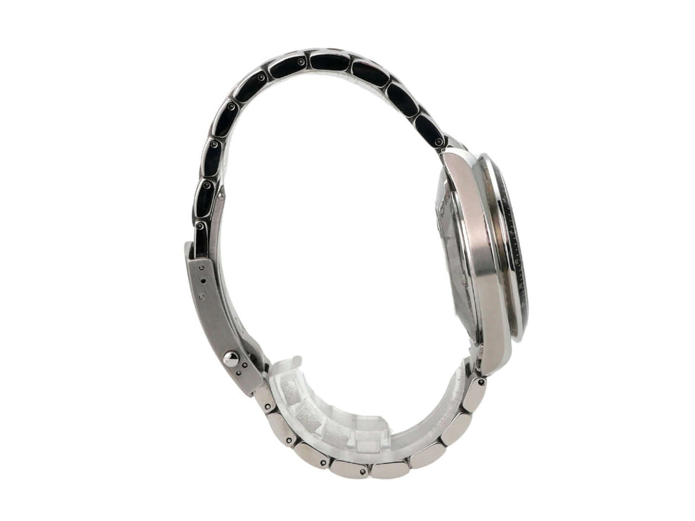 Seitenansicht der OMEGA Speedmaster Date Ref. 3210.50.00 mit polierten und satinierten Edelstahlarmband.