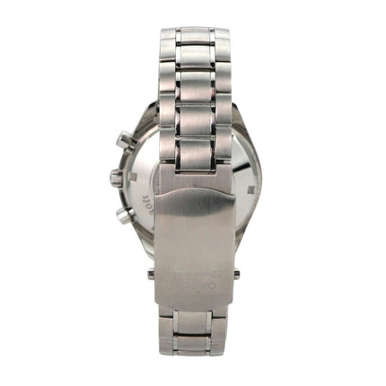 Detailansicht der OMEGA Speedmaster Date Ref. 3210.50.00 mit Edelstahlarmband und Sicherheitsfaltschließe.