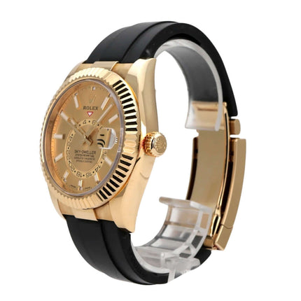 Rolex Sky-Dweller Gelbgold - Oysterflex 326238 Champagner, Luxusuhr mit schwarzem Oysterflex-Band und champagnerfarbenem Zifferblatt