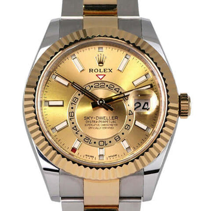 Rolex Sky-Dweller Edelstahl Gelbgold 326933 Champagner mit champagnerfarbenem Zifferblatt und Oyster-Armband.
