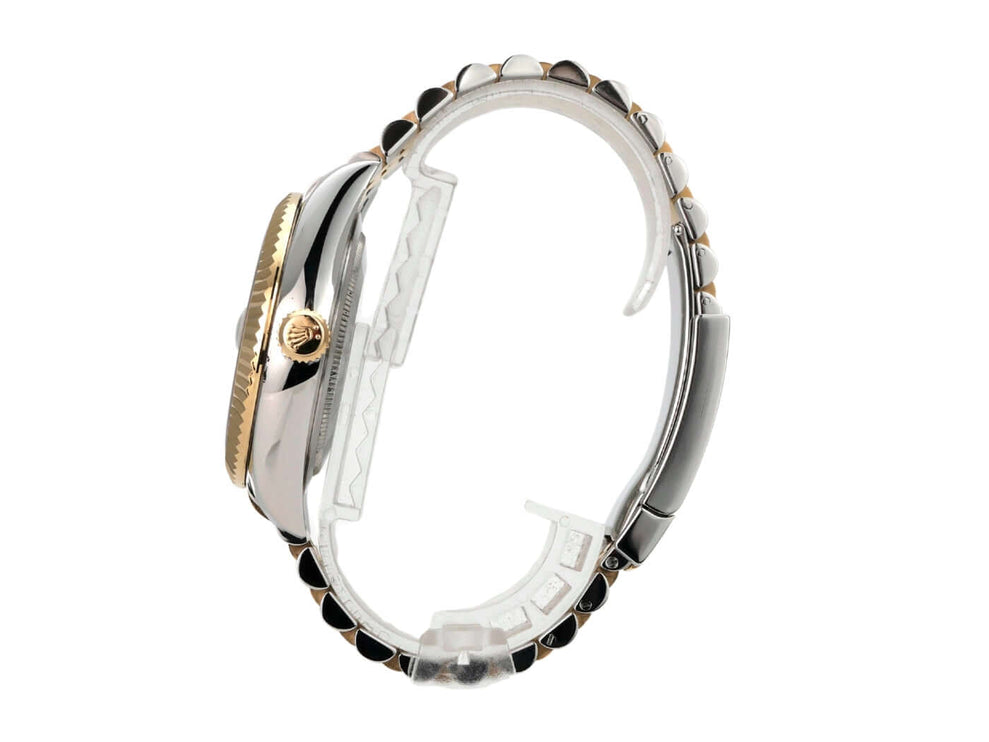 Rolex Sky-Dweller 326933 Champagner Jubile-Band mit poliertem Edelstahl und Gelbgold, seitliche Ansicht des Gehäuses.