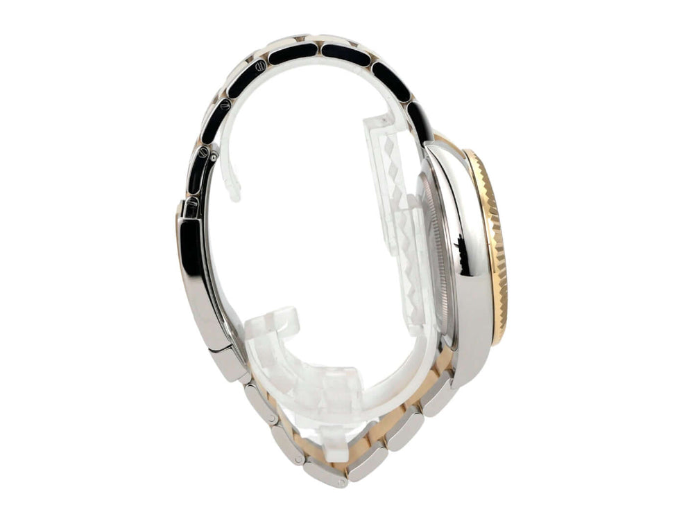 Rolex Sky-Dweller Edelstahl Gelbgold 326933 Schwarz seitliche Ansicht von Gehäuse und Armband