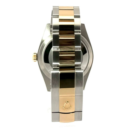 Rückseite der Rolex Sky-Dweller Edelstahl/Gelbgold 326933 mit Oyster-Armband und Oysterclasp-Faltschließe aus 18 kt Gelbgold.