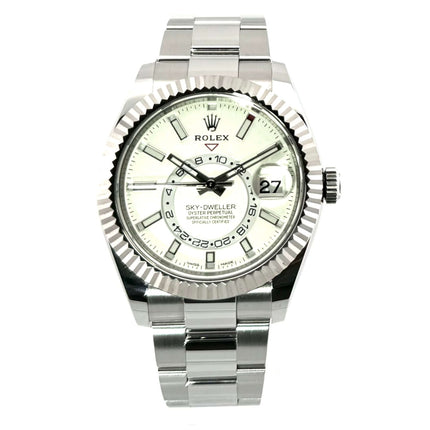 Rolex Sky-Dweller 326934 Edelstahl Weißgold, weißes Zifferblatt, Oyster-Armband, Dreh-Lünette, poliert und satiniert, 42 mm, 2020 Modell.