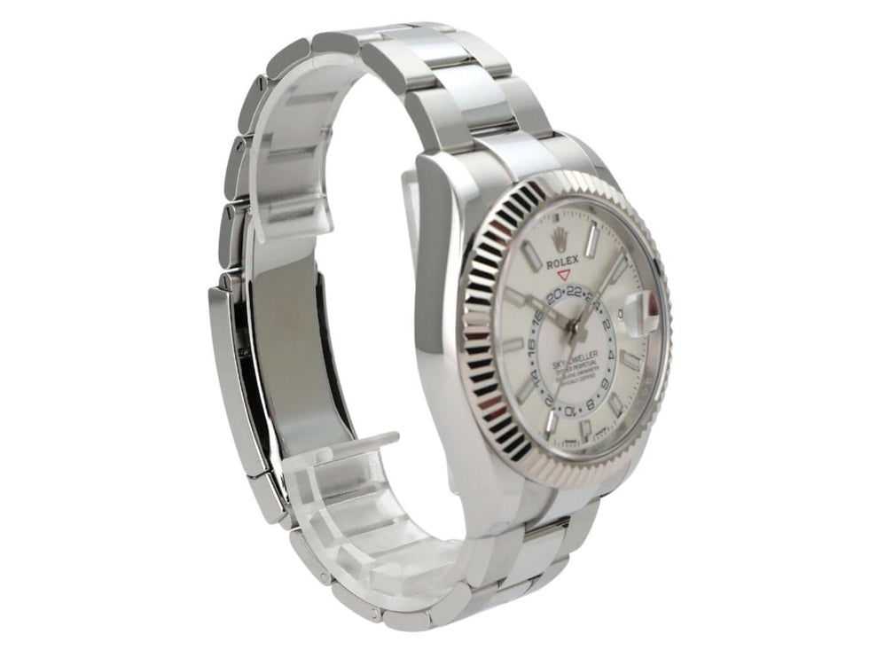 Rolex Sky-Dweller 326934 Weiß - Edelstahl und Weißgold mit weißem Zifferblatt und Oyster-Armband.
