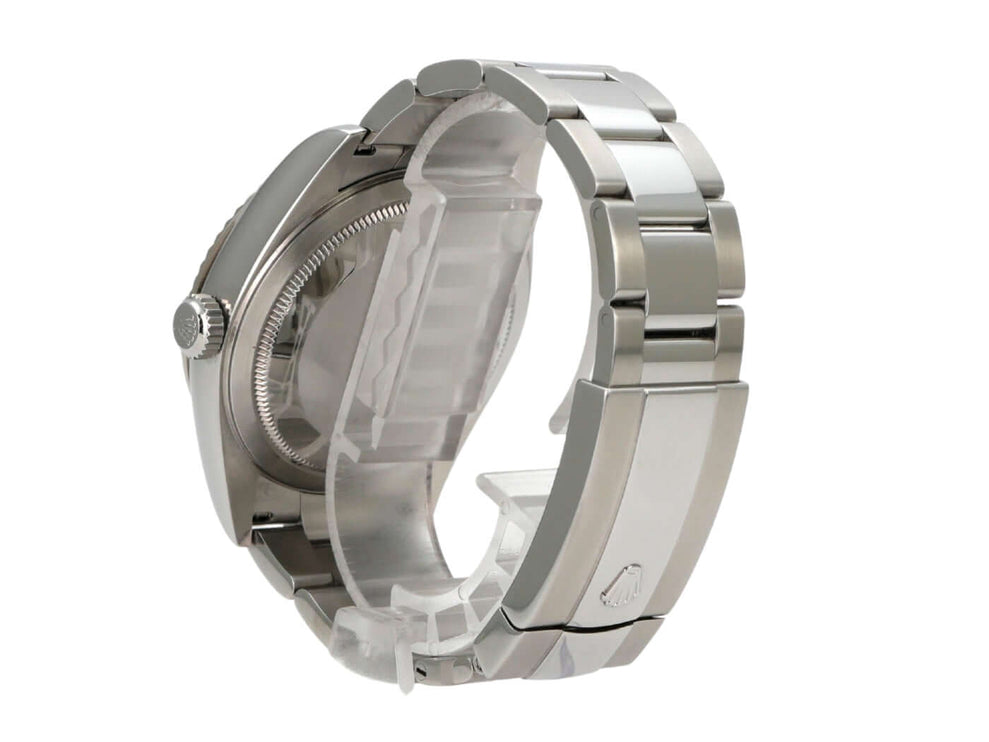 Rolex Sky-Dweller 326934 Weiß Edelstahl-Gehäuse mit Oyster-Armband, seitliche Ansicht der Uhr.
