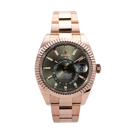 Rolex Sky-Dweller 326935 Everose-Gold Rhodium mit eleganter Gehäuse- und Armbandgestaltung.