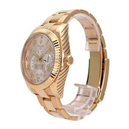 Rolex Sky-Dweller 326938 Gelbgold Silber Römisch Detailansicht der Uhr mit champagnerfarbenem Zifferblatt