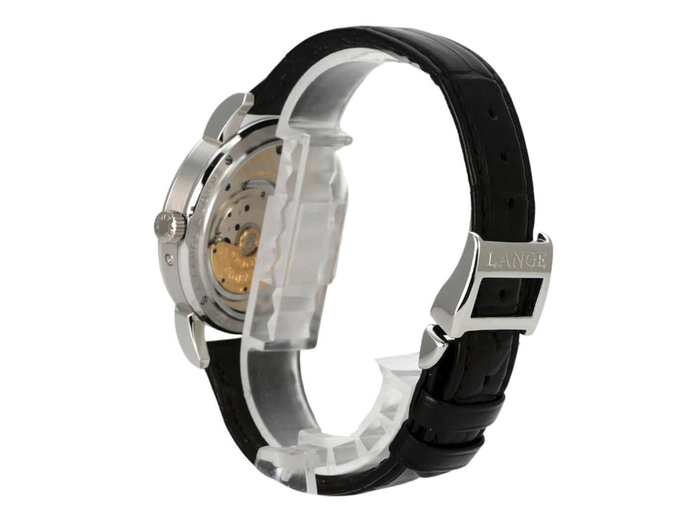 A. Lange & Söhne Saxonia Jahreskalender Platin 330.025 mit schwarzem Alligatorlederband und Platinschließe