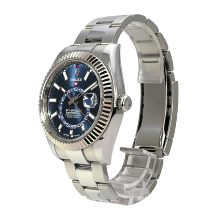 Rolex Sky-Dweller 336934 Blau Uhr mit Edelstahl und Weißgold, blaues Zifferblatt und Oyster-Armband.