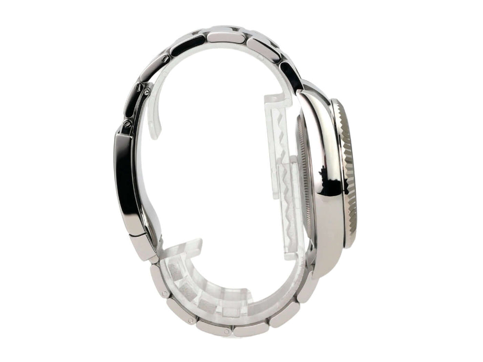 Rolex Sky-Dweller 336934 Blau Ansicht von der Seite mit poliertem Edelstahlarmband und Gehäuse.