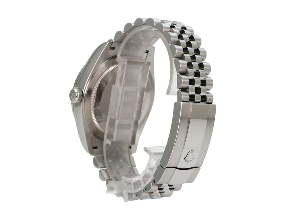 Rolex Sky-Dweller 336934 Blau Jubile-Band - Gesamtansicht der Uhr auf einem eleganten Hintergrund