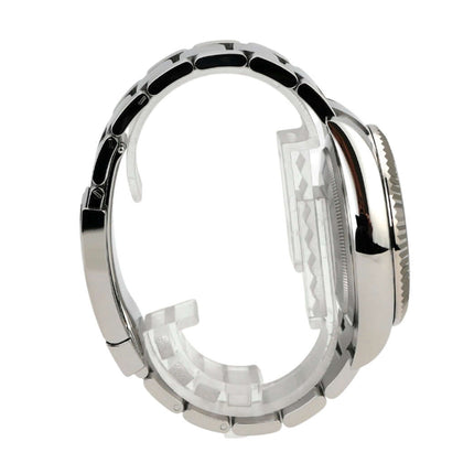 Rolex Sky-Dweller 336934 Blau Edelstahl-Gehäuse seitliche Ansicht mit Oyster-Armband und drehbarer Lünette.