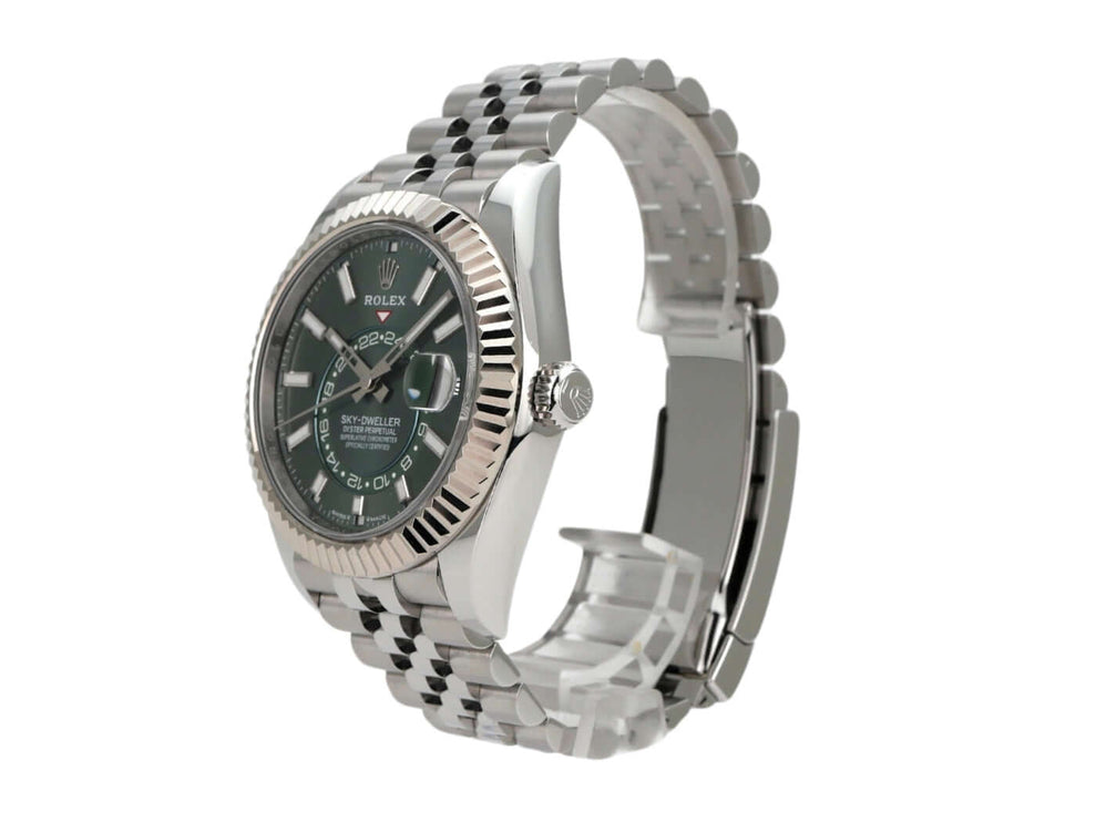 Rolex Sky-Dweller 336934 mit mintgrünem Zifferblatt und Jubile-Armband aus Edelstahl, 42 mm Gehäuse.