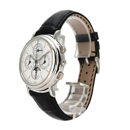 Vacheron Constantin Patrimony 49005-000P-2031 Uhr mit schwarzem Lederband und silberfarbenem Zifferblatt.
